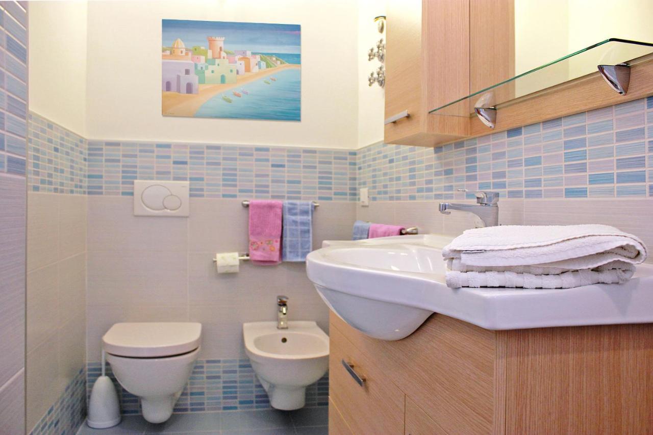 Ischia Domus Apartment ภายนอก รูปภาพ