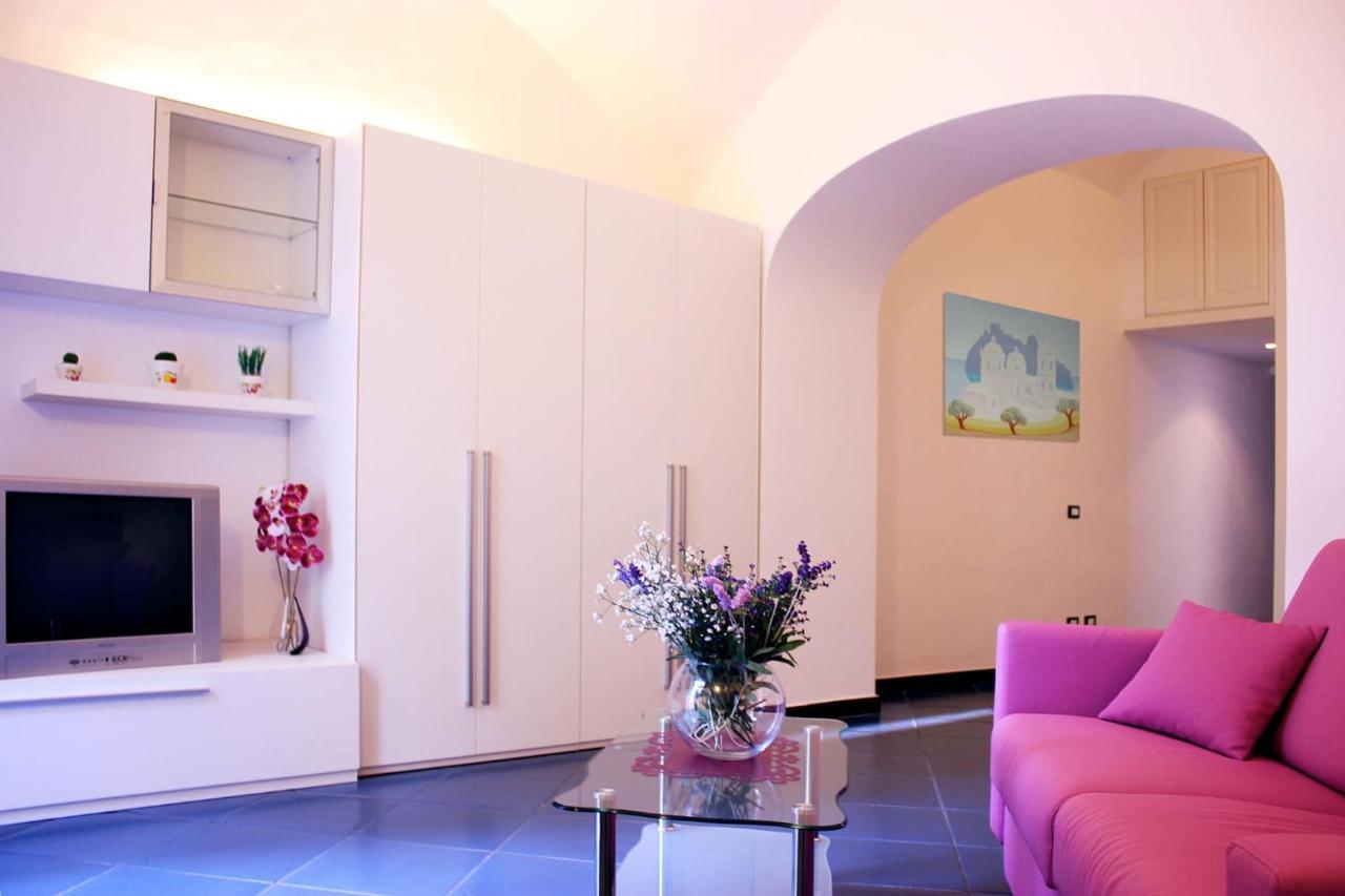 Ischia Domus Apartment ภายนอก รูปภาพ