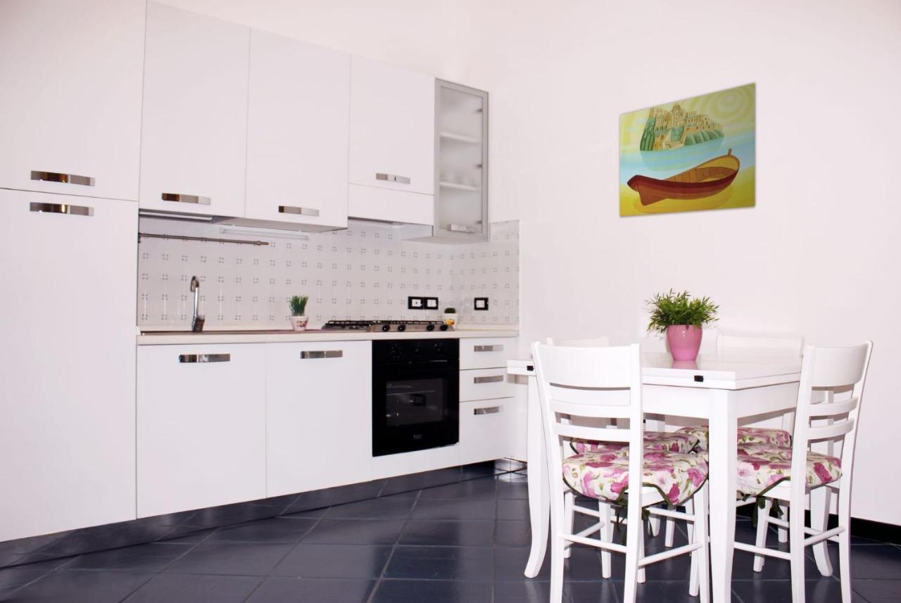 Ischia Domus Apartment ภายนอก รูปภาพ