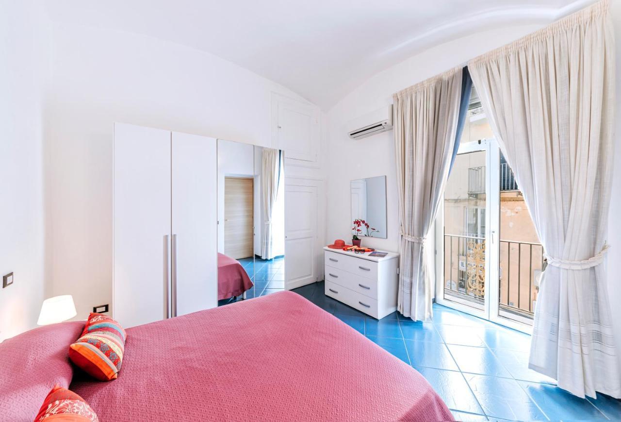 Ischia Domus Apartment ภายนอก รูปภาพ