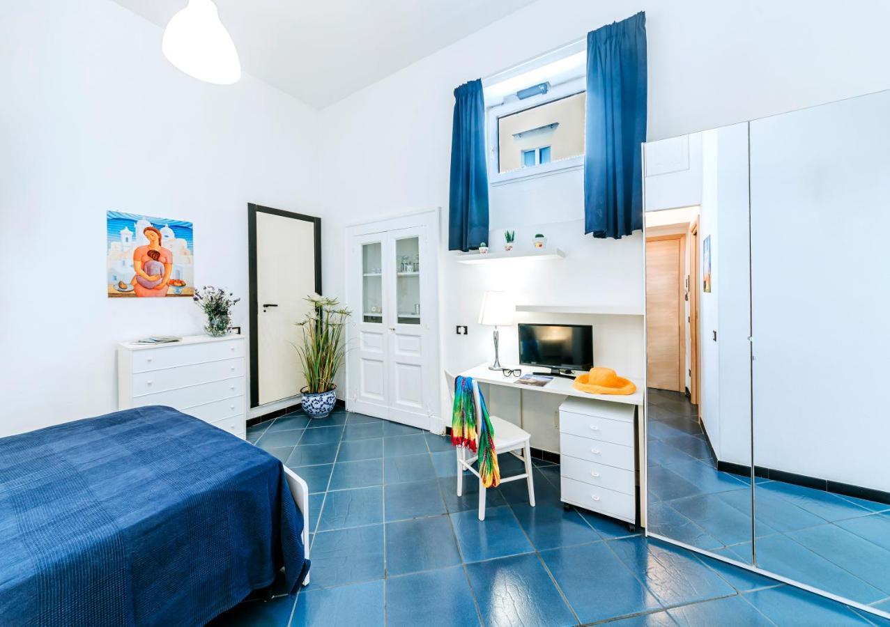 Ischia Domus Apartment ภายนอก รูปภาพ