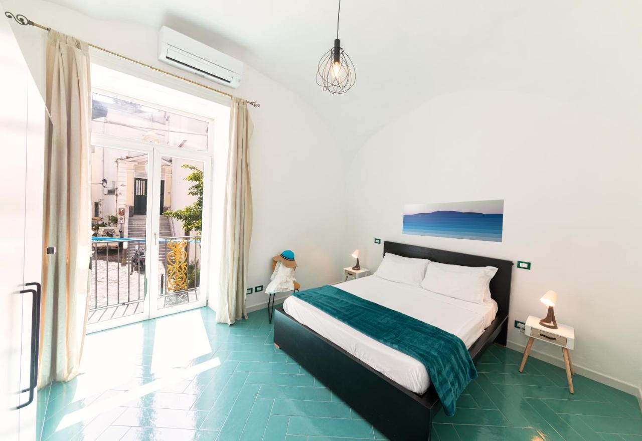 Ischia Domus Apartment ภายนอก รูปภาพ