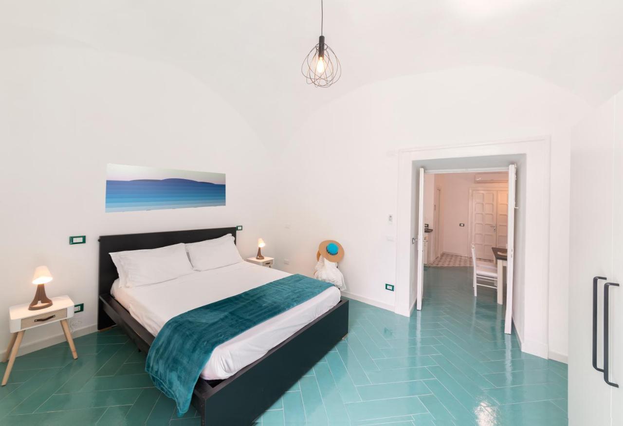 Ischia Domus Apartment ภายนอก รูปภาพ